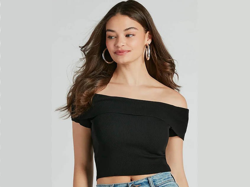 One-shoulder top