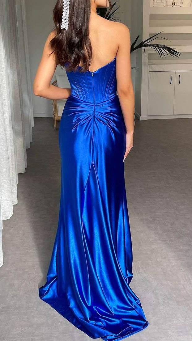 royal blue dress