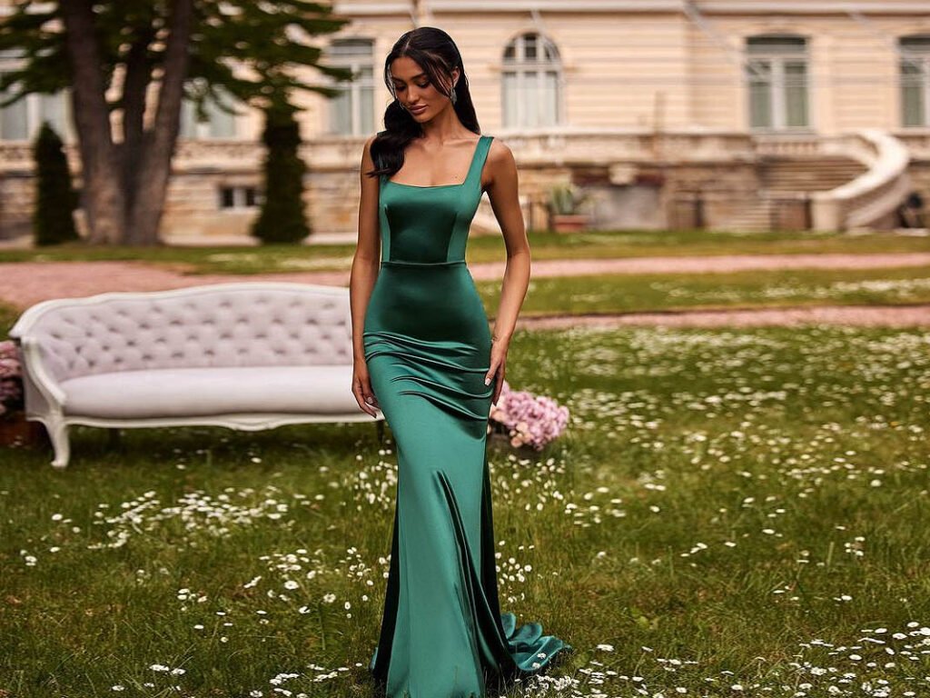 dresses emerald green